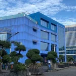 Prilly Latuconsina Open To Work: Kritik Netizen dan Pembelaan Omara Esteghlal